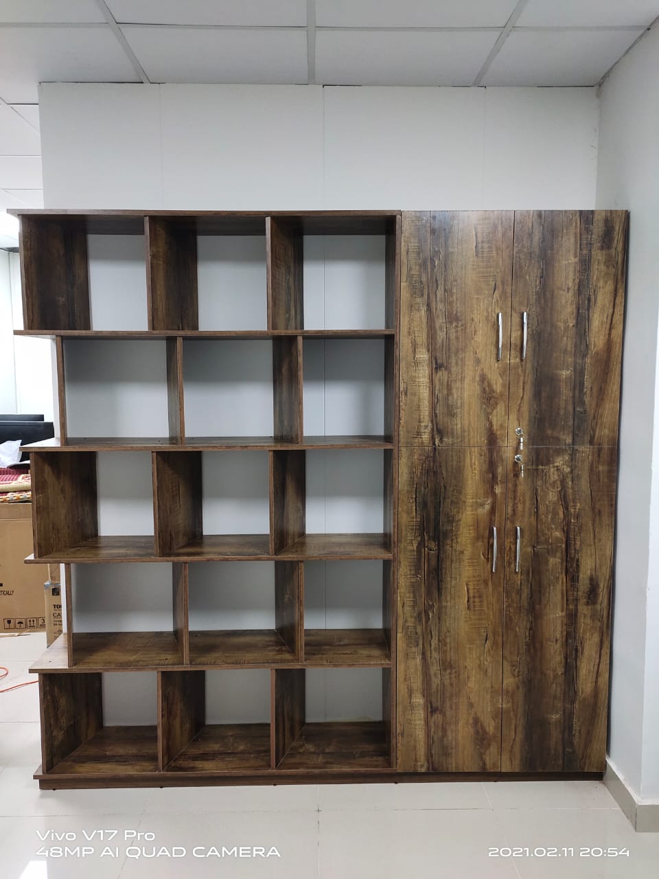 KK-net-wooden-rack-or-almari